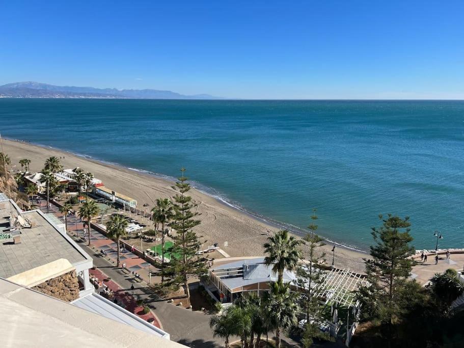 Appartamento Newly Refurbished Modern 2-bed In Heart Of Torremolinos